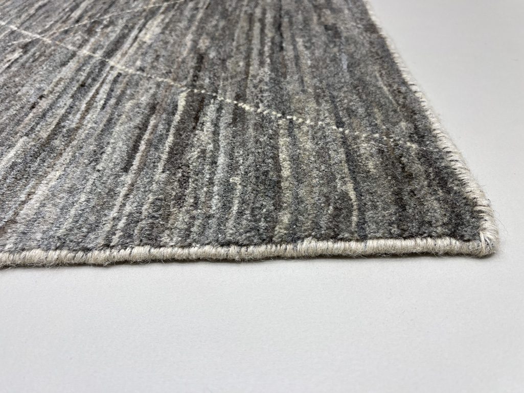 Handmade Scandinavian Natural Wool Area Rug (6'4" x 9'4") - Image 8
